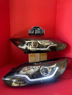 Ford. Focus. 2012. 2014 headlights.