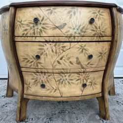 ✅Stein French Provincial Painted Bombe Chest/Dresser/Accent Table