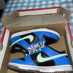 Nike Dunk Low Size 6Y