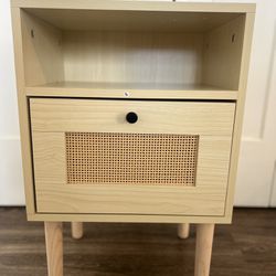 Accent End Table With Storage 