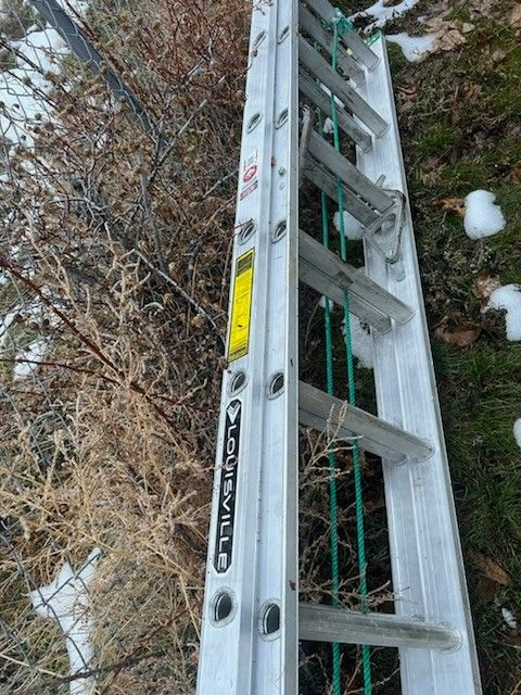 20 Ft Louisville Ladder