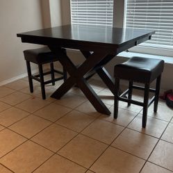 Dinning Table 