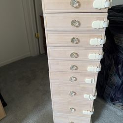 Chest Dresser