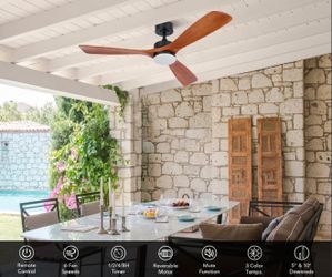 Wood Ceiling Fan w Light - 52" New