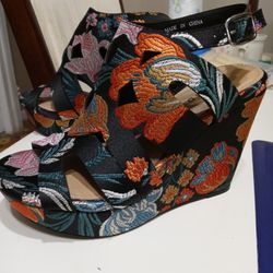 Floral Wedge By TORRID Size 8