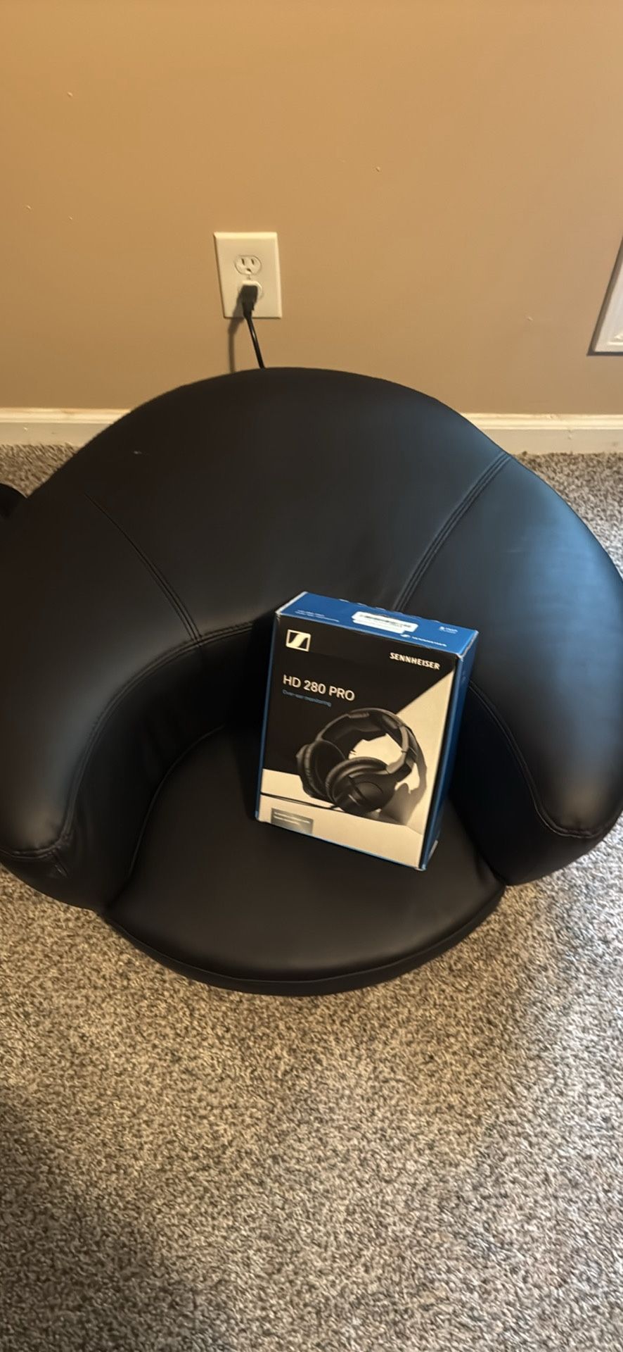 InHarmony Vibroacoustic Meditation Cushion & Headphones