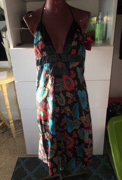 Women’s sundress size medium new with tags