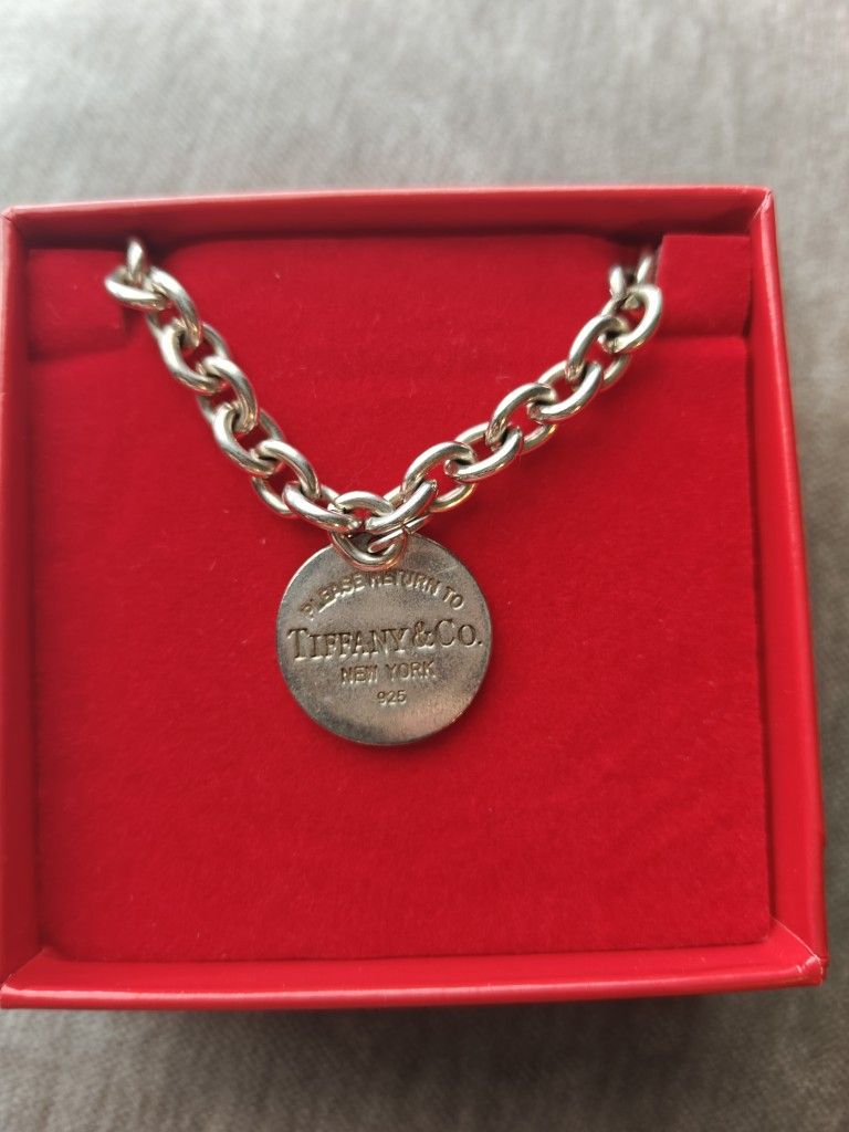 Return to Tiffany 925 Starling Round Tag Pendant & Tiffany style chain