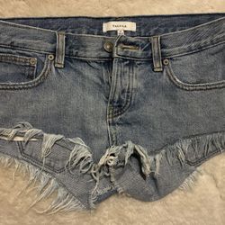 Talula Aritzia Low Rise Raw Hem Denim Shorts In Light Blue 