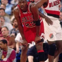 Air Jordan 8 Bugs Bunny 2025