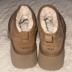 UGG’S 