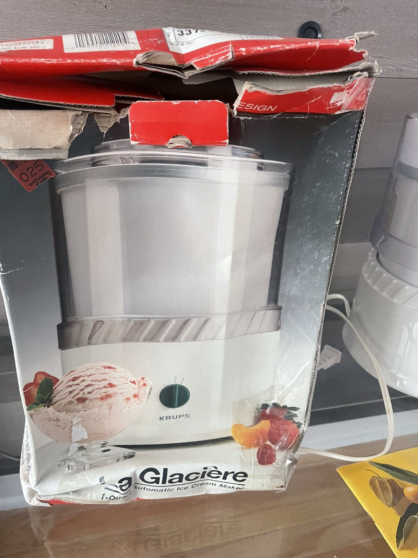 Vintage Krups 337 Automatic Ice Cream Maker for Sale in Brookfield, IL