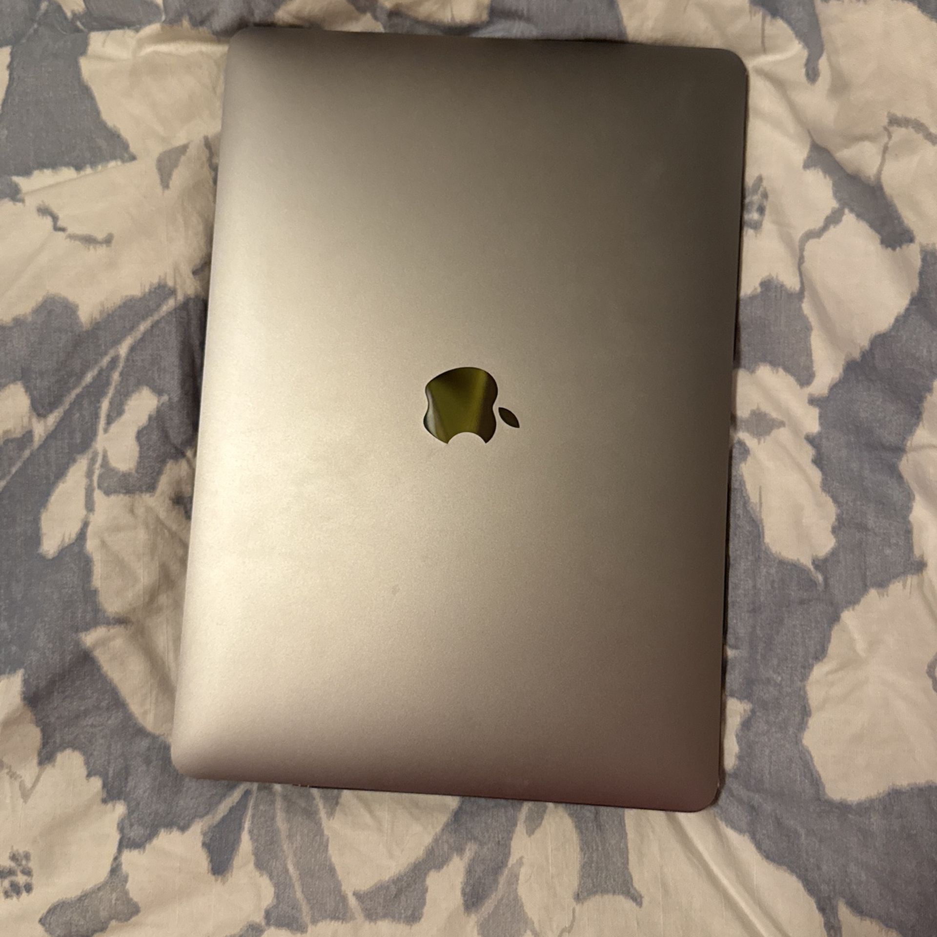 Apple MacBook Air 13”