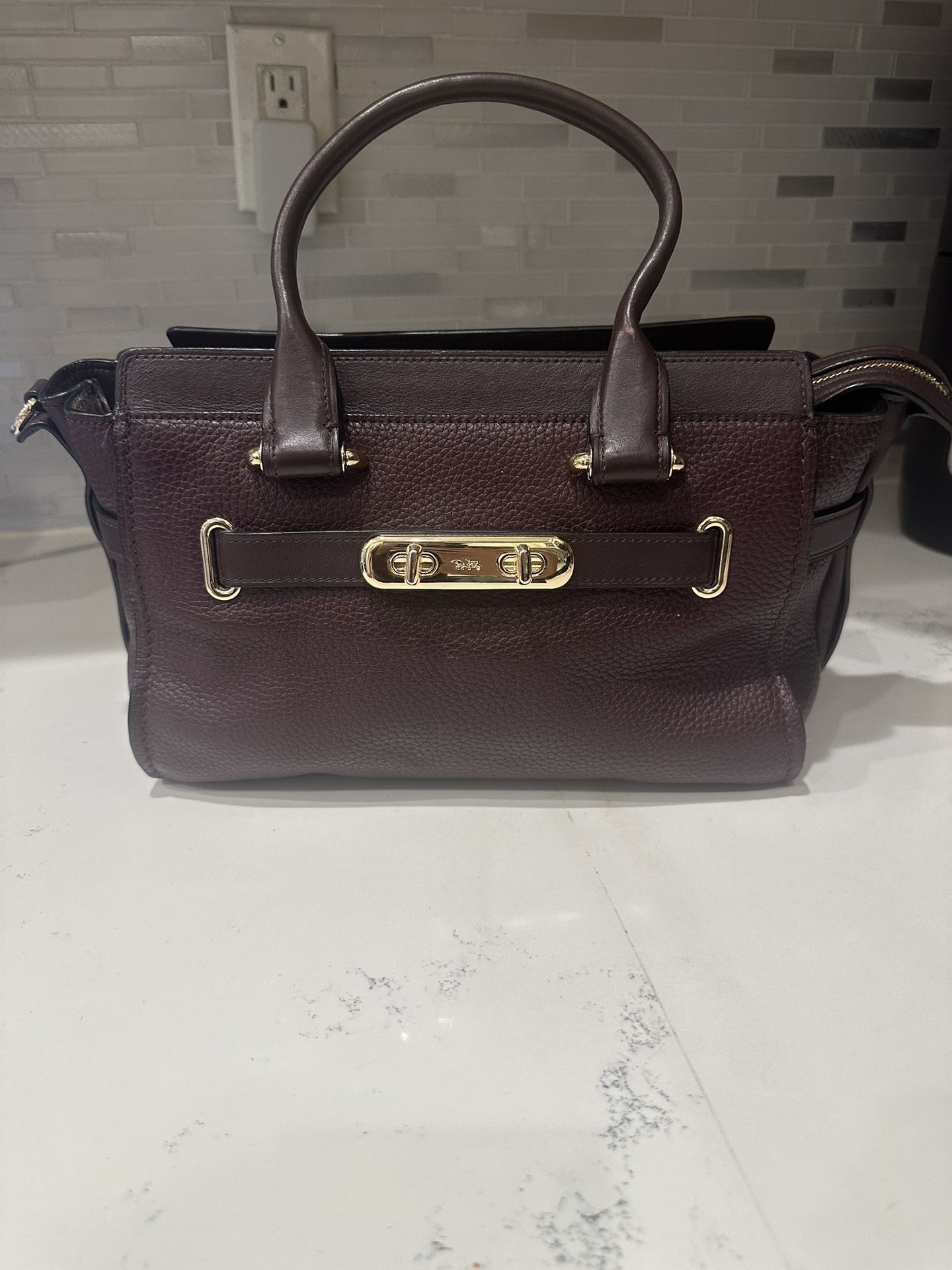 Vintage COACH SWAGGER 20 Satchel Shoulder Pebble Smooth Leather OXBLOOD 87295