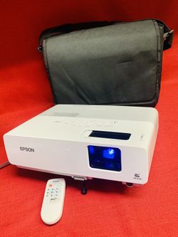 Epson Powerlite 83+ LCD XGA Desktop Projector EMP-83H w/ Remote & Case-Low Hrs   