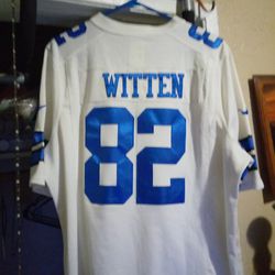 Jason Witten Jersey Number 82 NFL Size Large Dallas Cowboys