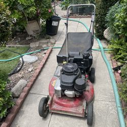 Toro Lawnmower Comercial 
