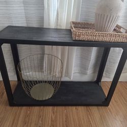 Black Modern Console