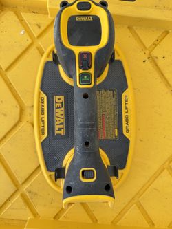 DEWALT GRABO LIFTER DCE592B