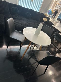 Round White Dining Table with Wood Legs 3 chairs