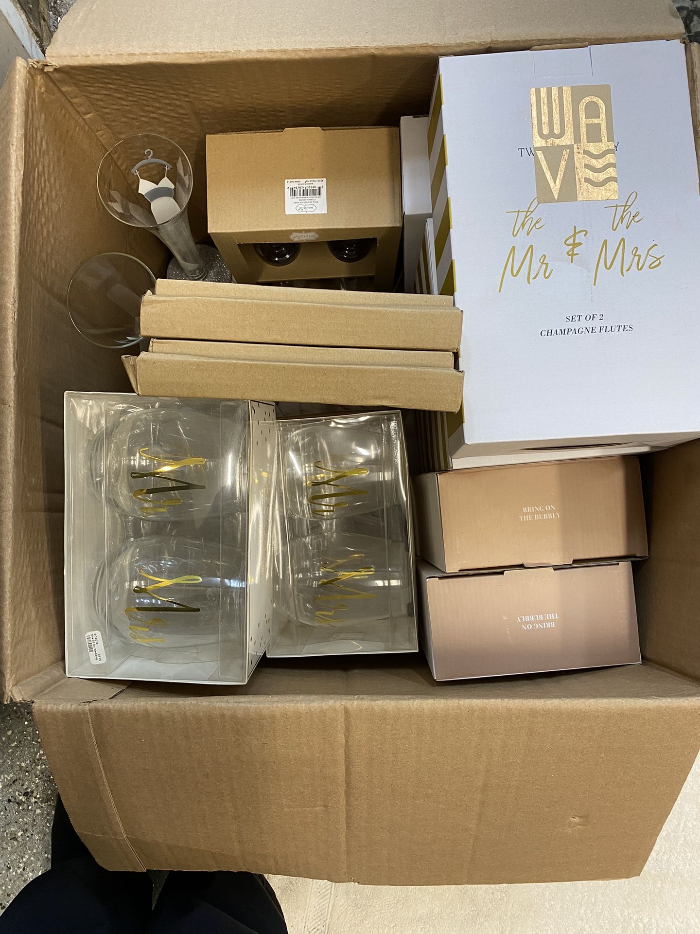 His/hers Wedding Items