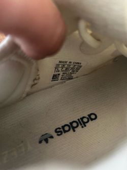 Adidas yeezy 350 v2 boost Sneakers Size 7.5 US