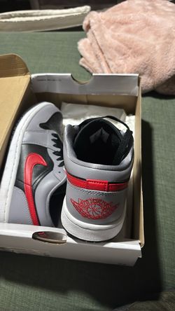 Jordan 1 low cement