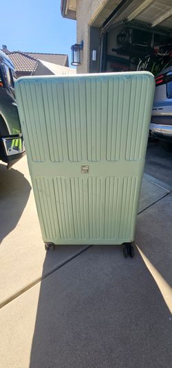 Lucas suitcase