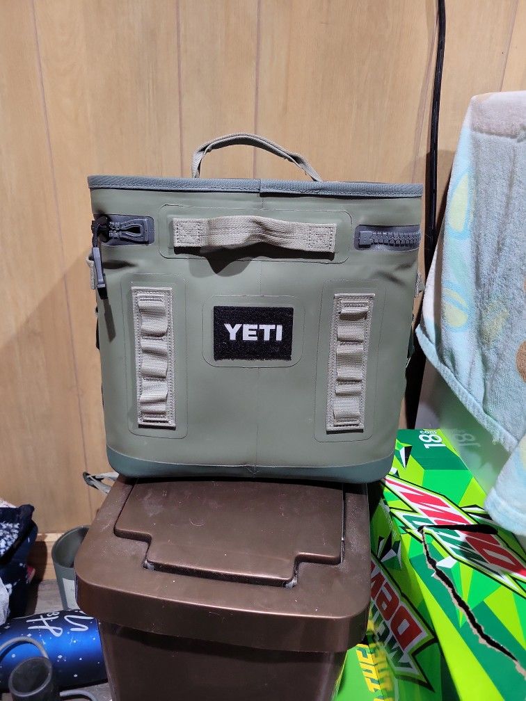 Yeti Hopper 12