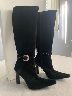 Like New Ladies  Charles David Blk Suede Boots