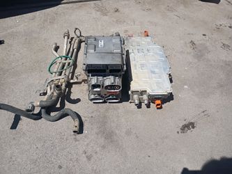 High-Voltage Power Inverter Module/Integrated Dual Charging Module/High-Voltage Coolant Piping & Hos
