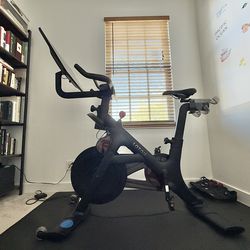 New Years Resolution Upgrade: Peloton Bike+ (2021) Excellent Condition