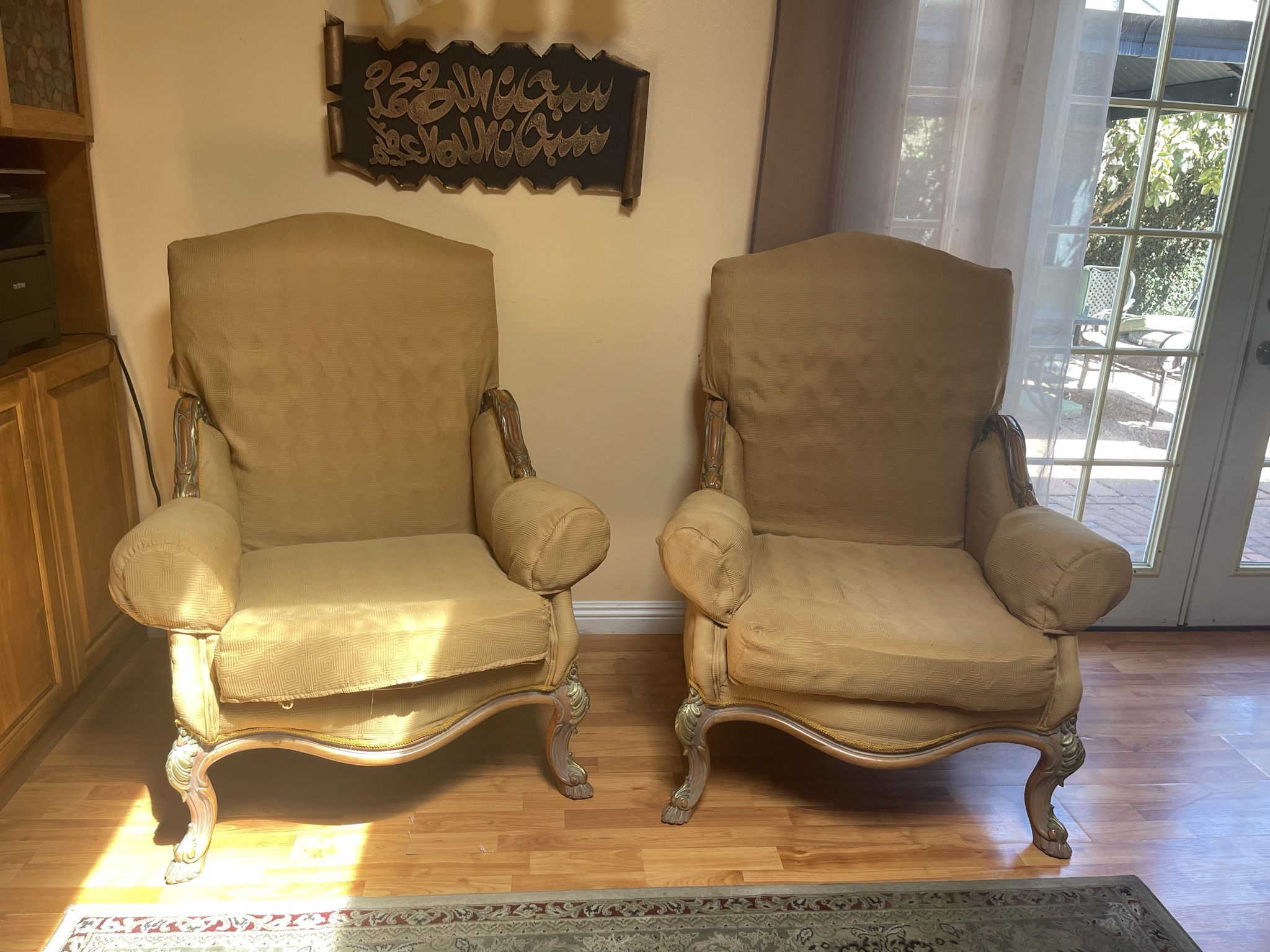 Set Of 2 Antique Solid Wood Arms Chairs