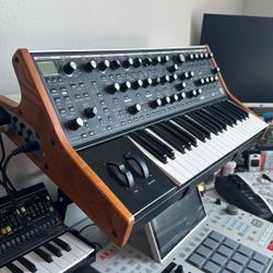 Moog Subsequent 37