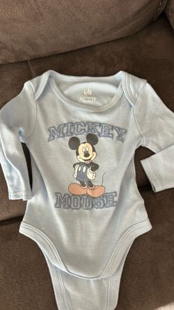 NEW Disney Baby Mickie & Pooh 0-3 months