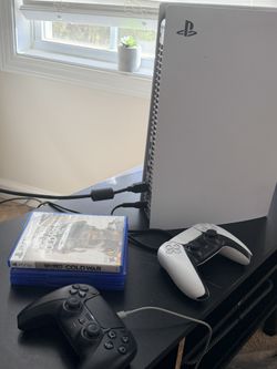 Ps5 Disk With Games  And 2 Controllers Included