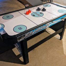 Air hockey table 5ft