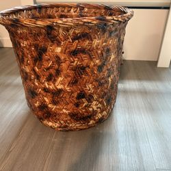 Vintage Oversized Tortoise Shell Burnt Bamboo Burl Floor Basket