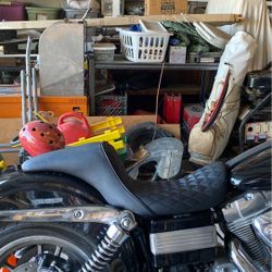 Harley Davidson Dyna seat