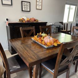 Beautiful Kitchen Table 