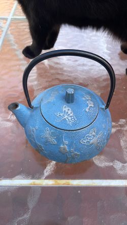 Teavana cast iron butterfly teapot