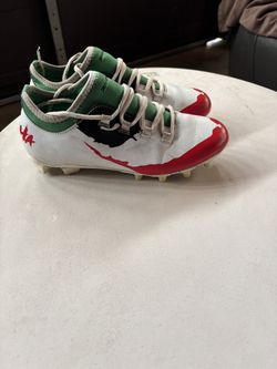 Joker Football Cleats Size 7 Youth $50