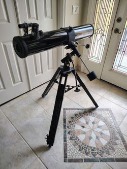 Celestron 4-1/2 inch (114mm) Newtonian Telescope - 910mm FL