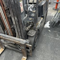 Forklift