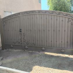 Rv Gates