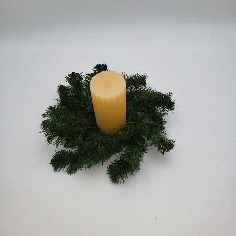 Artificial Wreath for Pillar Candle. (Candle not included