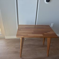 Solid Wood Side Table (excellent condition)