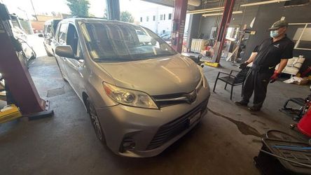 2018 Toyota Sienna