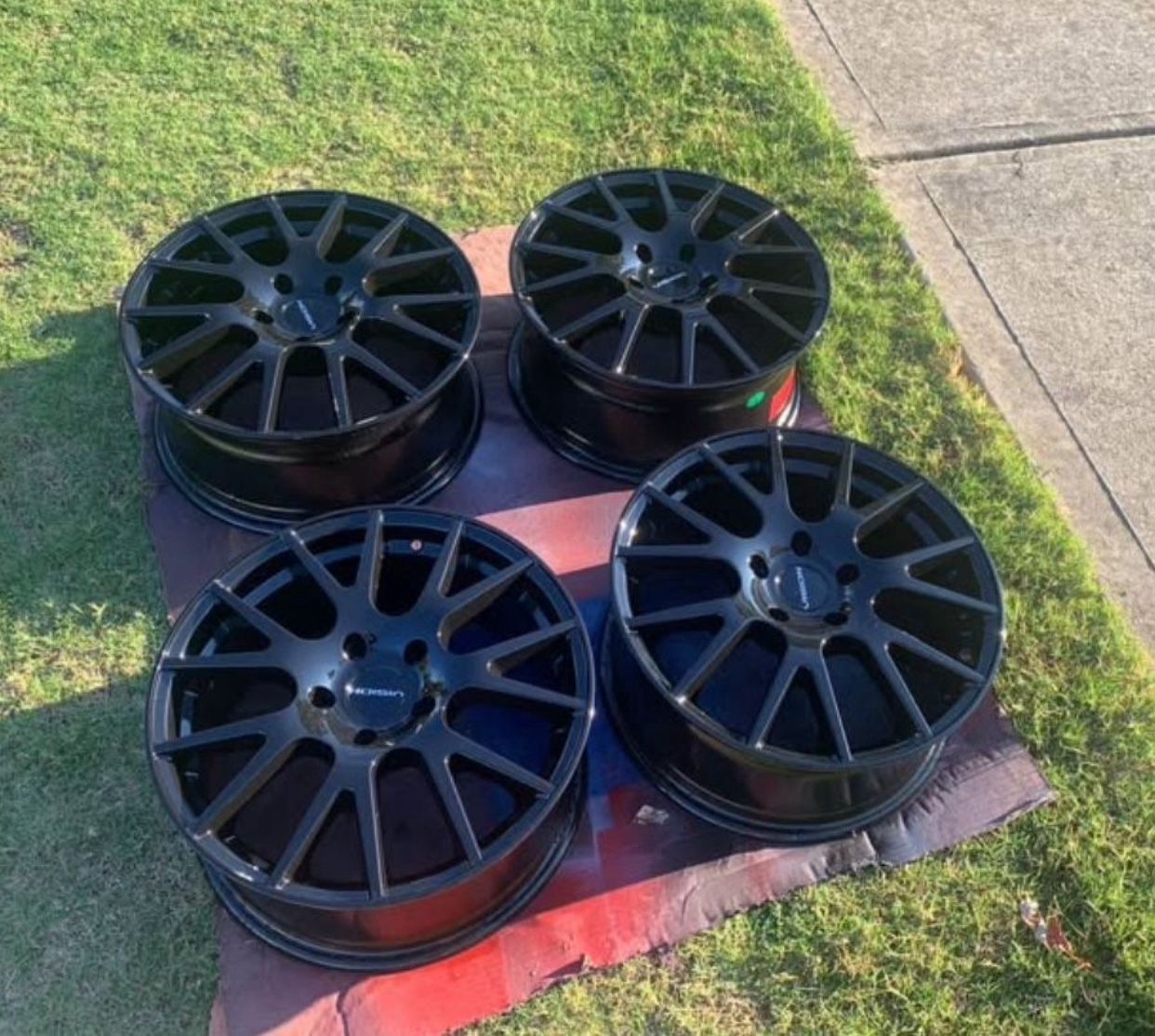 17inch Vision Hellion 18