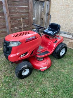 Troy Bilt Riding Lawnmower